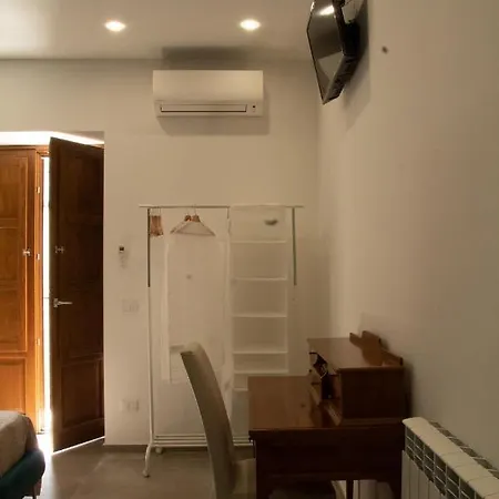 Room In Bb - Luxory Double Room With Balcony